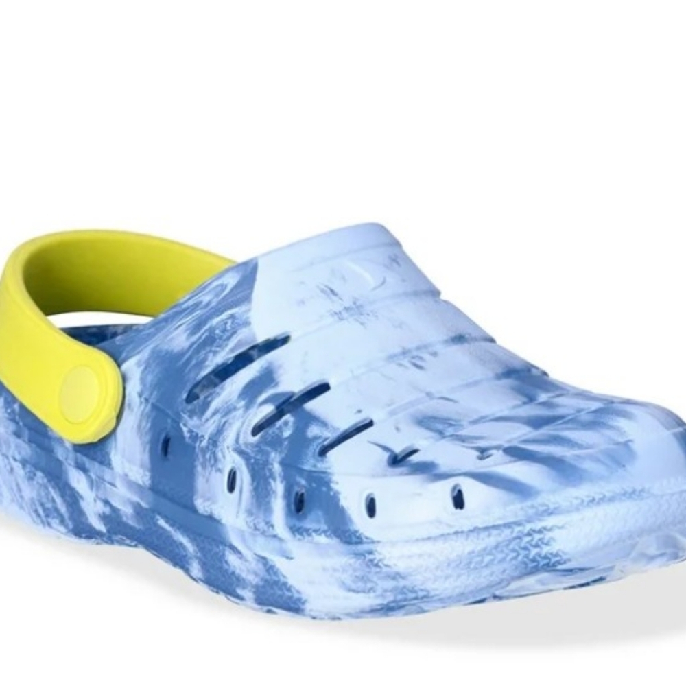 NWT Rugged Shark Molded Clogs Boys Size 5